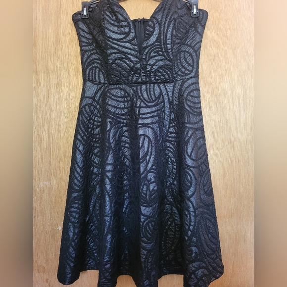 Windsor black patterned corset skater cocktail dress. Worn once! Jnr. Large - Picture 2 of 16